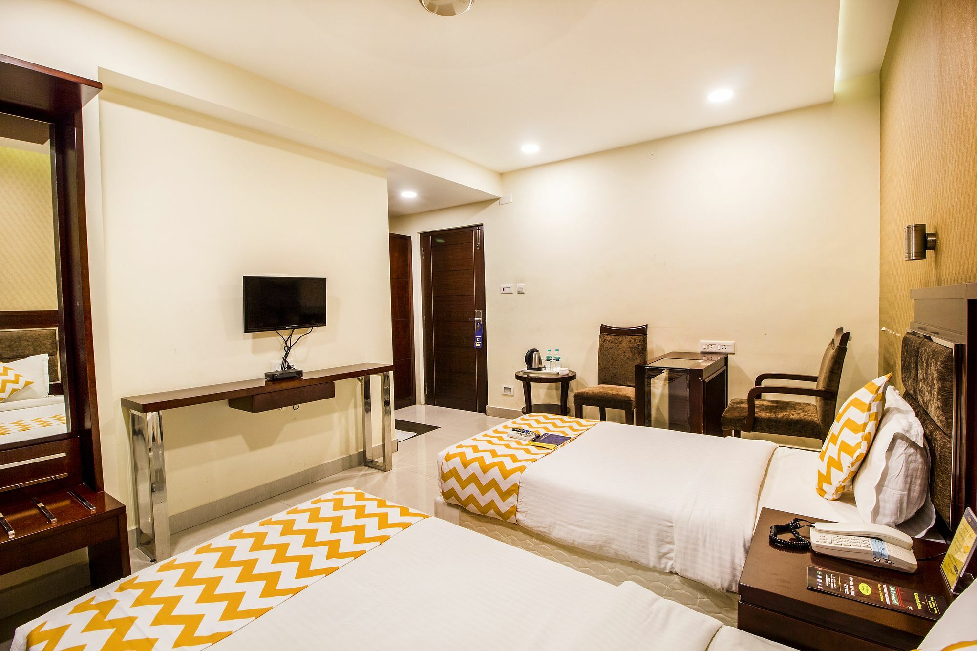Fabhotel Alreef Residency شيناي المظهر الخارجي الصورة